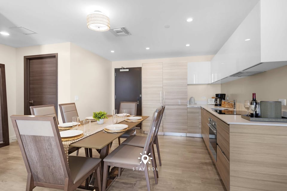 Kitchen - Dining 