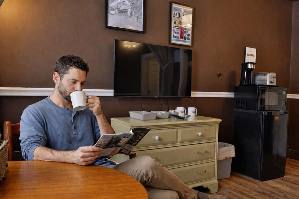 Kitchenette area features complimentary coffee, creamer and sugar, as well as a mini-fridge, toaster and microwave.