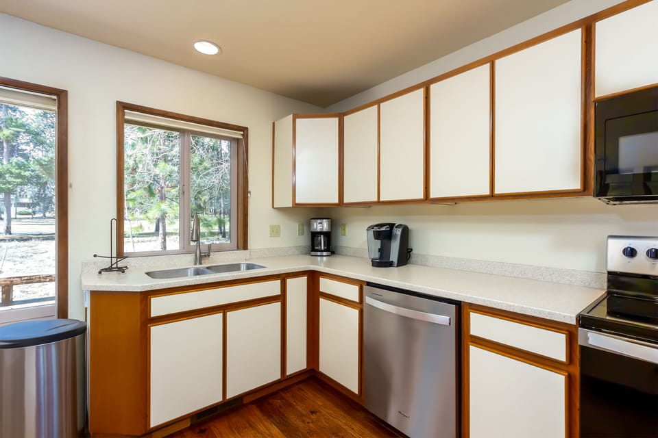 Kitchen - Main Level