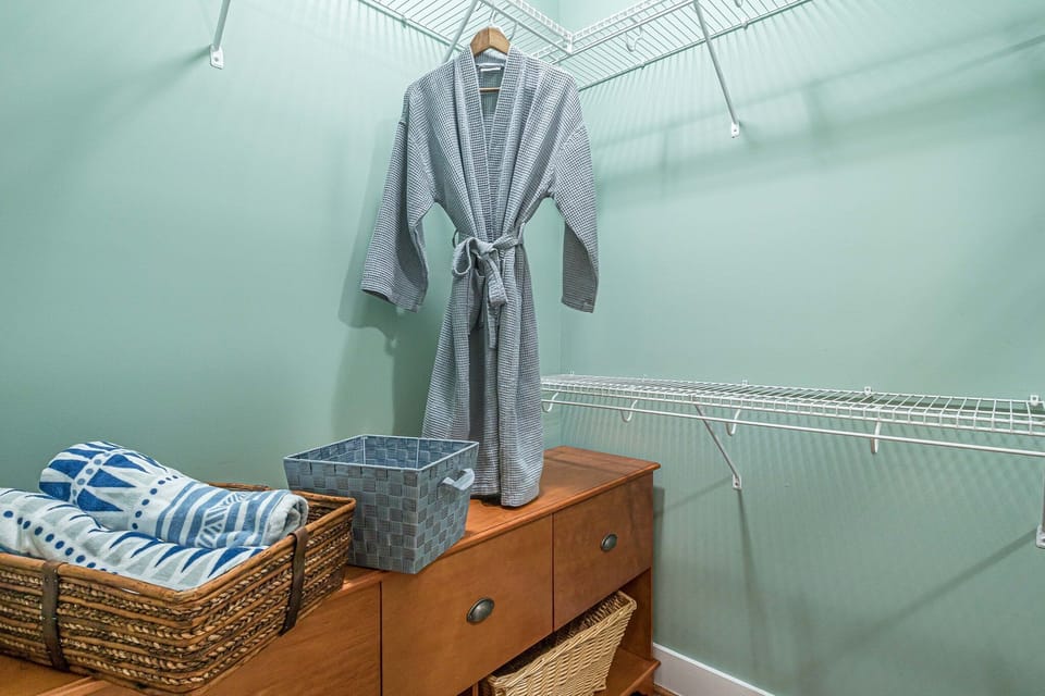 We provide bathrobes and slippers ideal for visits to the hot tub or the porch!