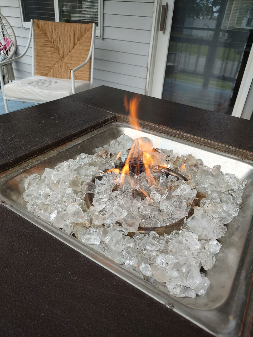 Gas fireplace 