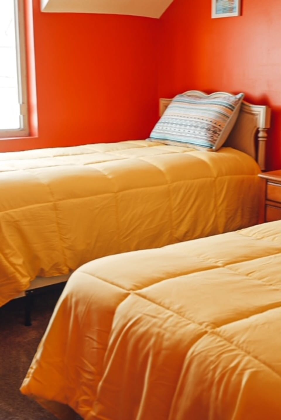 2 Twin size beds 