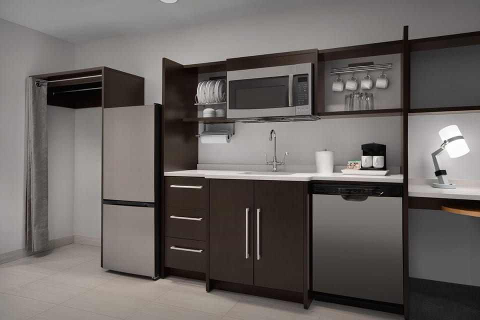 Suite, 1 Bedroom, Non Smoking | Private kitchen | Fridge, microwave, dishwasher, coffee/tea maker