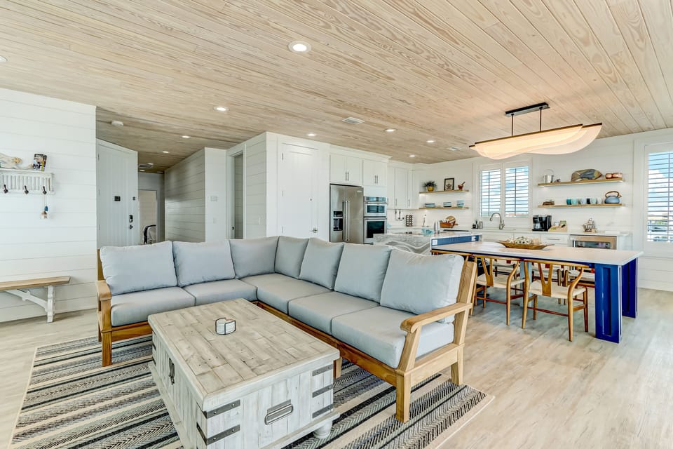 House, 6 Bedrooms | Interior