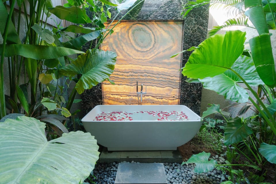 Larose Villas and Boutique Camp Hotel in North Kuta