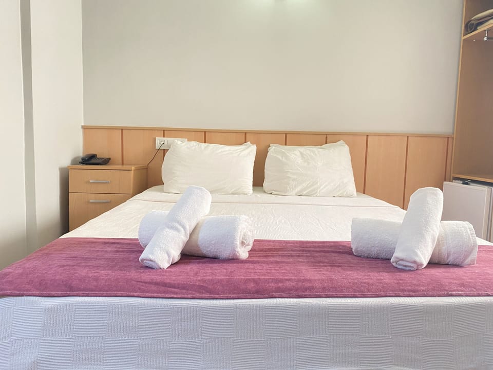 Comfort Double or Twin Room, Accessible | Reception