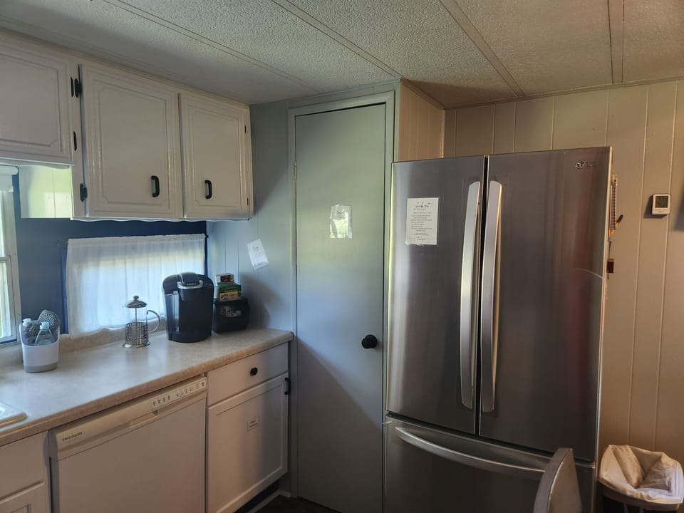 Cabin, 3 Bedrooms, Patio | Private kitchen