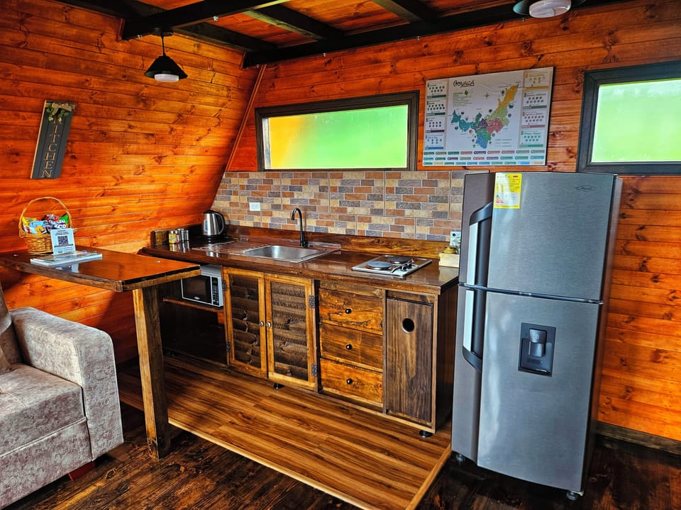 Exclusive Cabin | Private kitchen | Electric kettle, freezer