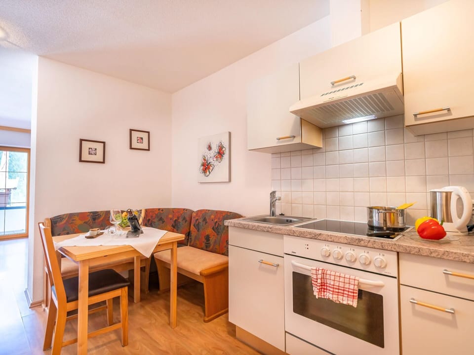 Apartment | Private kitchen | Electric kettle