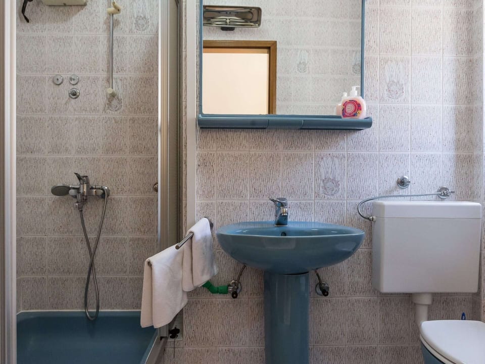 Apartments Kisic-three Bedroom Apartment With Sea View Apartment in Mlini