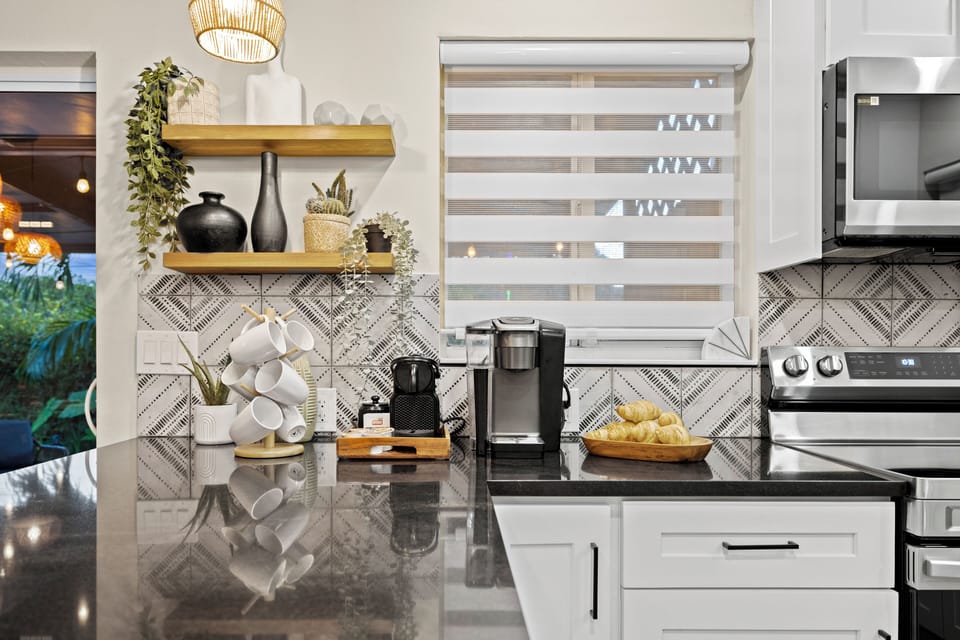 Keurig, Nespresso, Tea Kettle, Drip Coffee Machine 