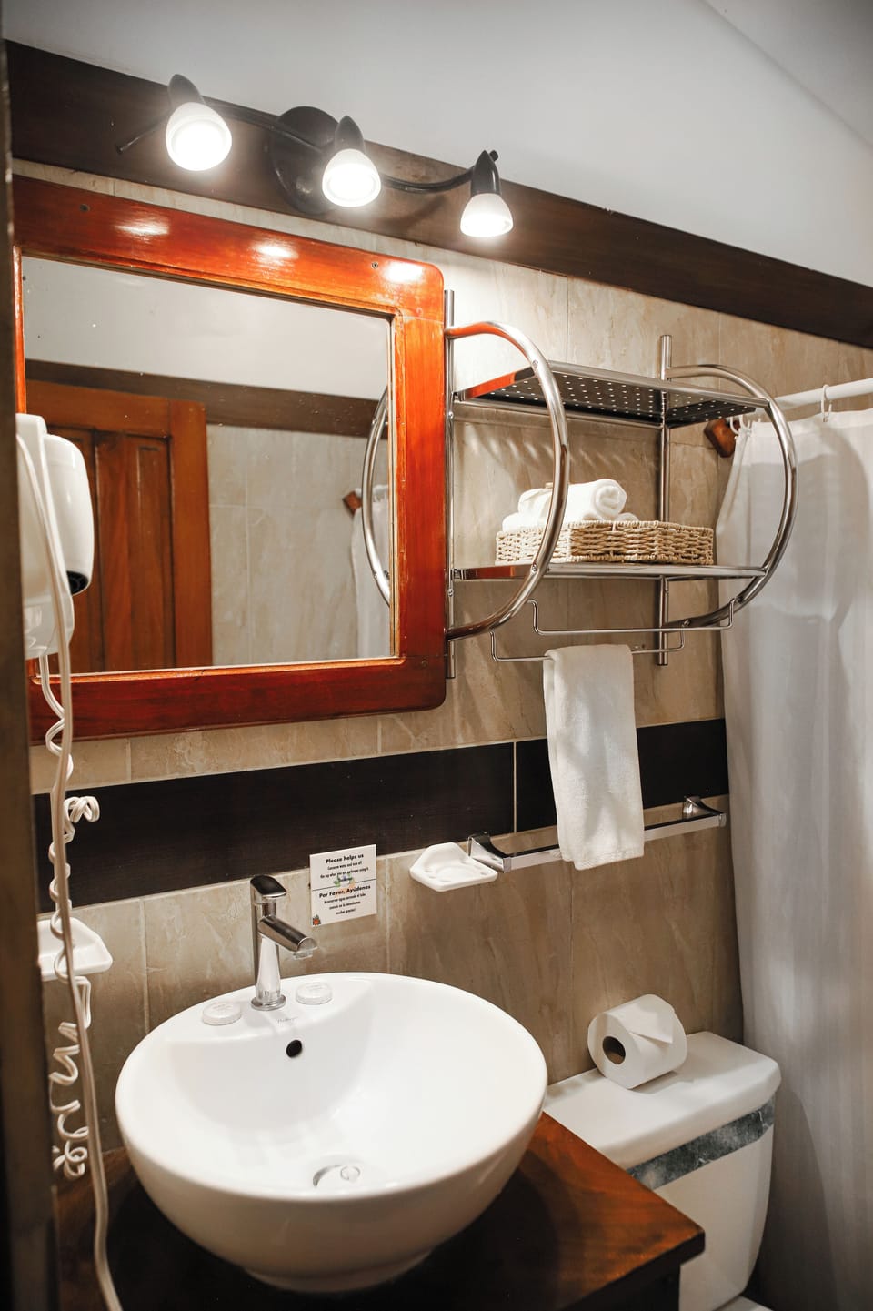 Maravida Social Hotel by Crazy Monkey Hotel in Tamarindo