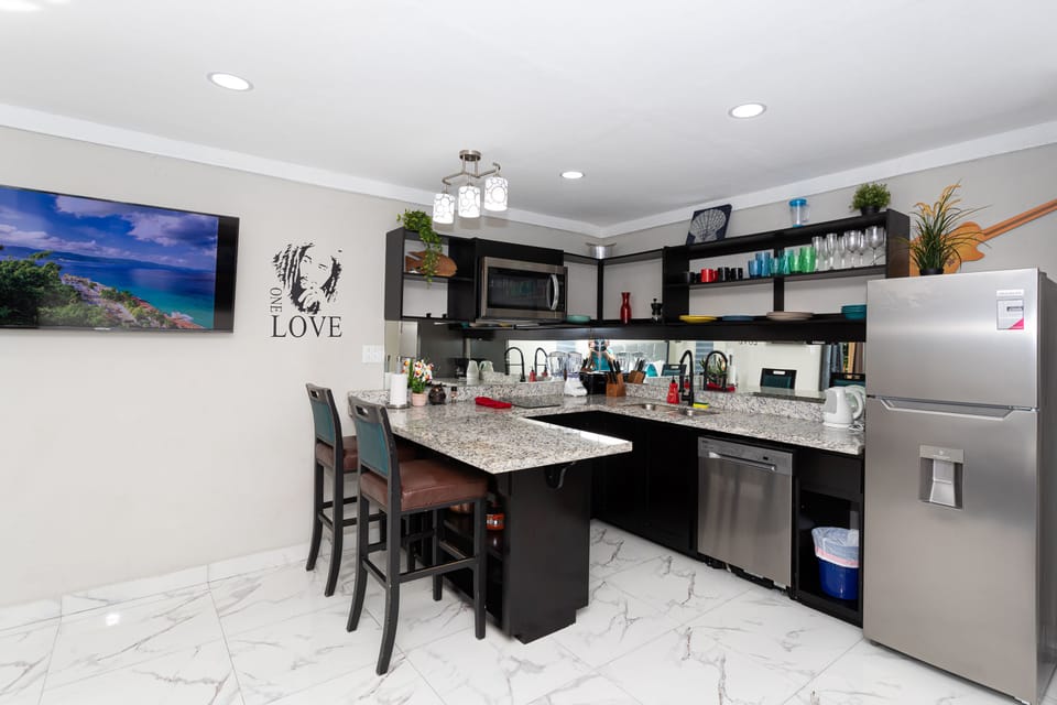 Fully equipped kitchen, just bring the food, our kitchen cover the rest!