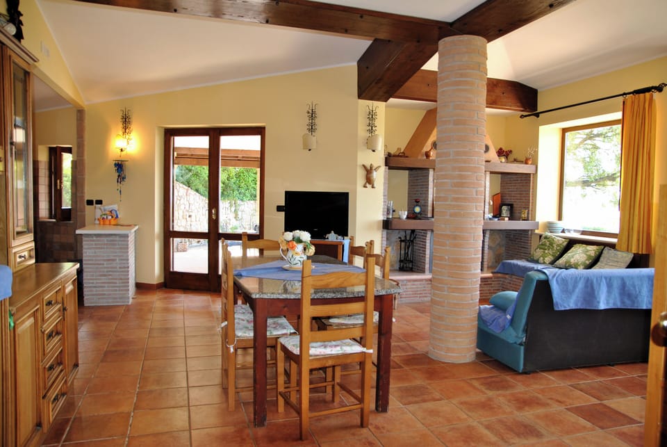 Villa, 3 Bedrooms, Patio, Mountain View | Living room