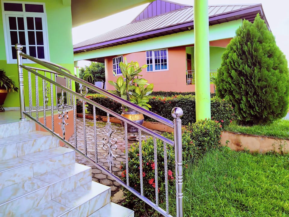Room, Multiple Bedrooms, Accessible, Smoking | Property grounds