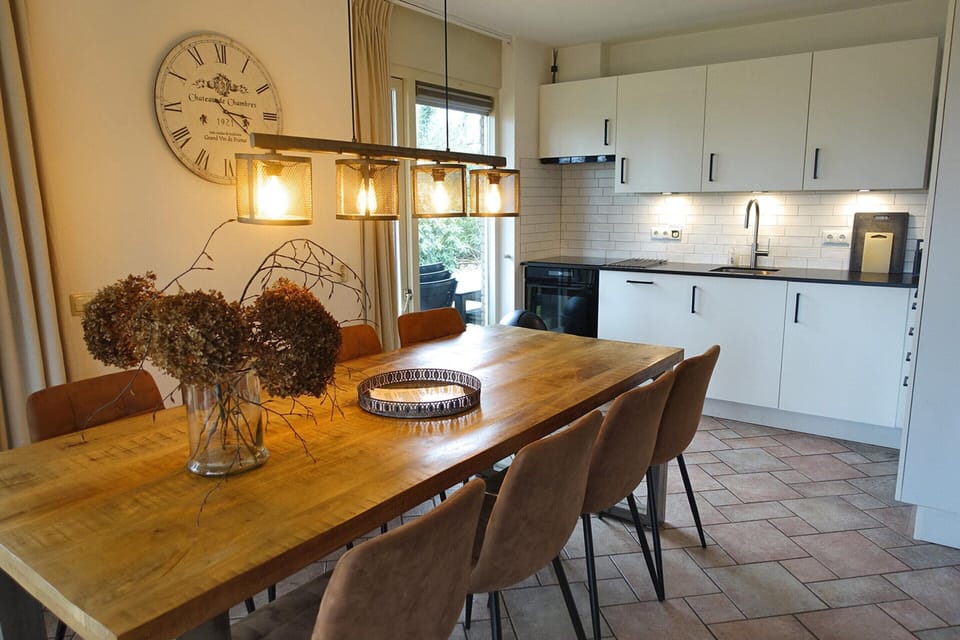 House | Dining