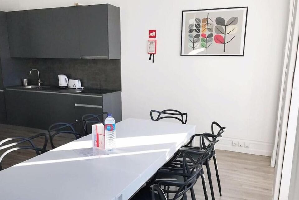 Apartment | Private kitchen | Fridge, microwave, oven, stovetop
