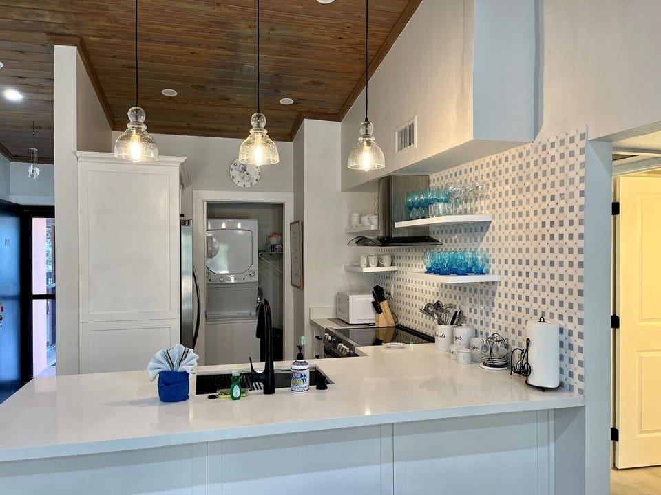Kitchen with Laundry closet