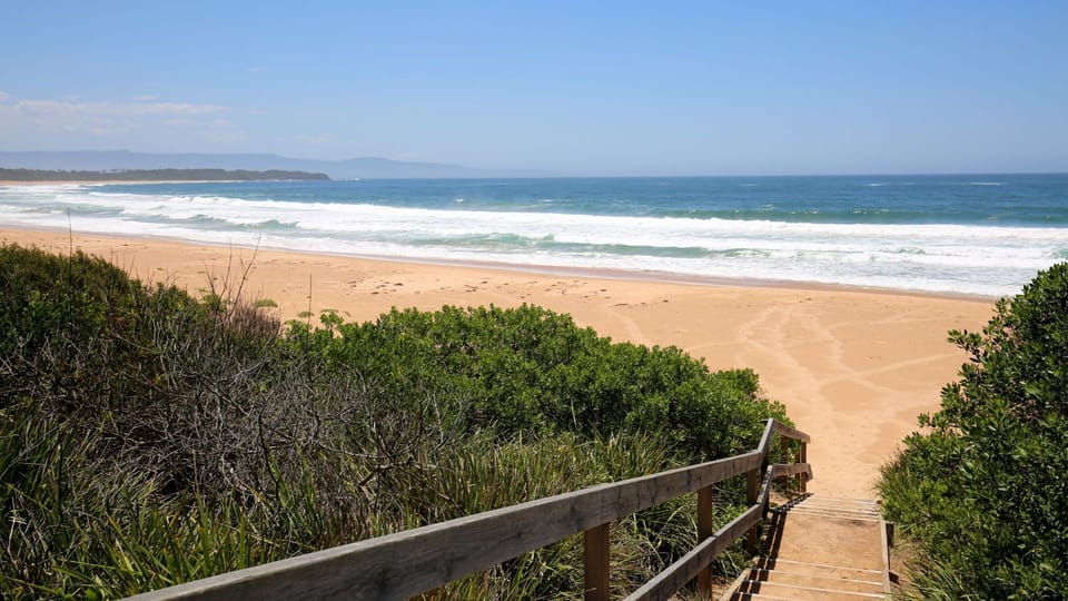 Amazing beach only a few minutes walk away, Easy access to an amazing surf beach for surfing