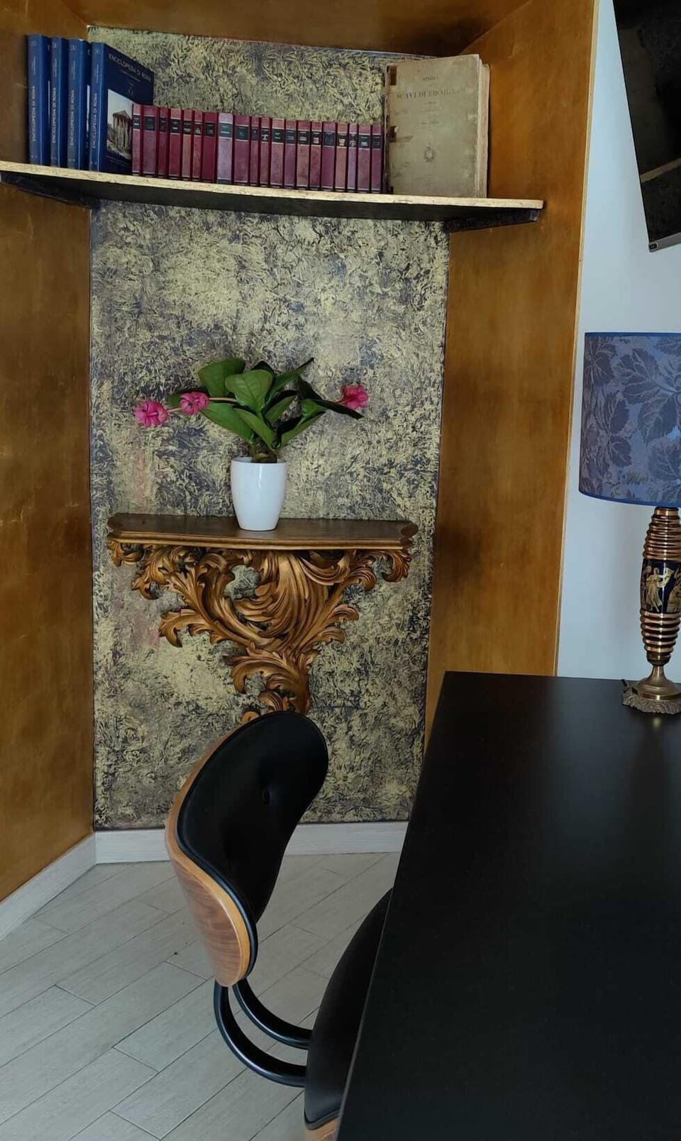 City Double Room | In-room safe, desk, blackout drapes, free WiFi