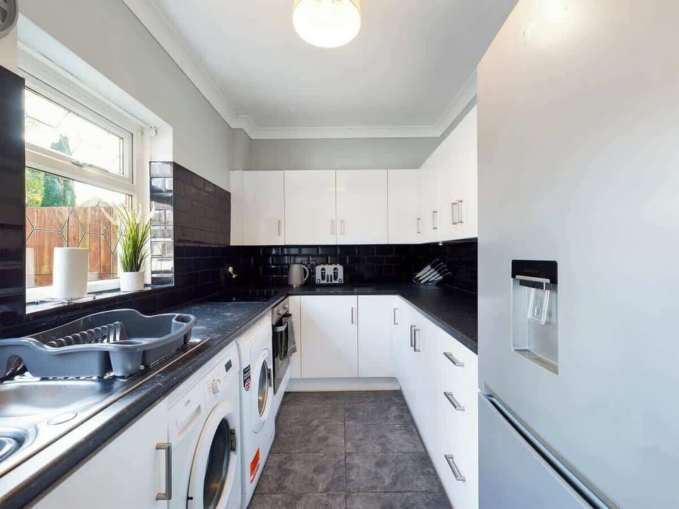 Fully stocked with everything you need, including a washing machine and tumble dryer, to make your stay smooth and stress-free