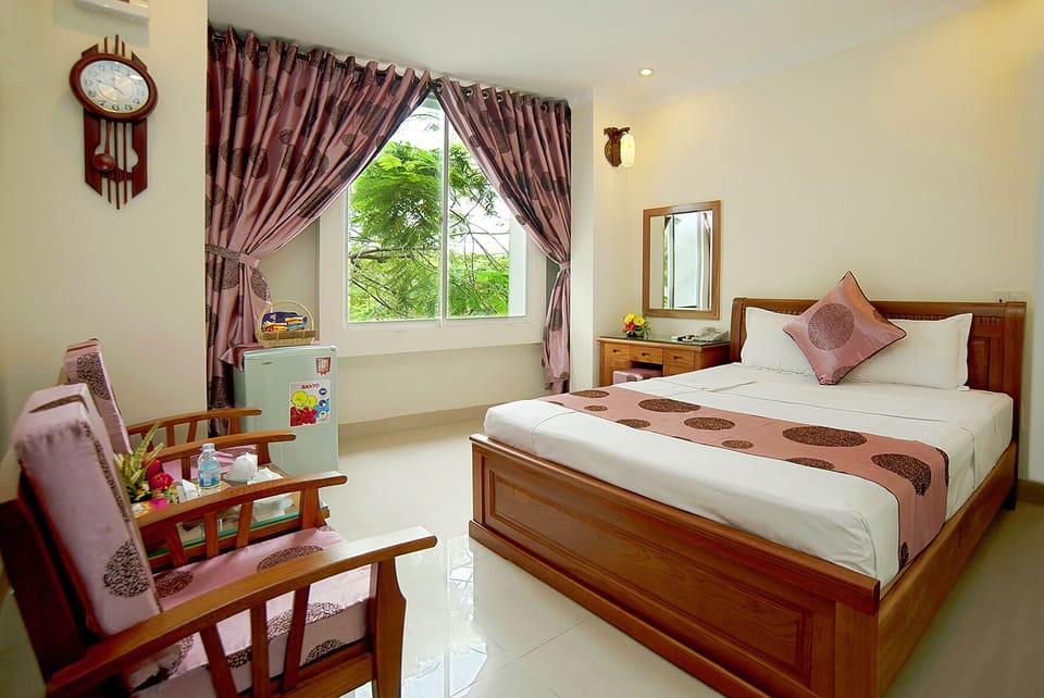 Superior Double or Twin Room | Minibar, in-room safe, desk, laptop workspace