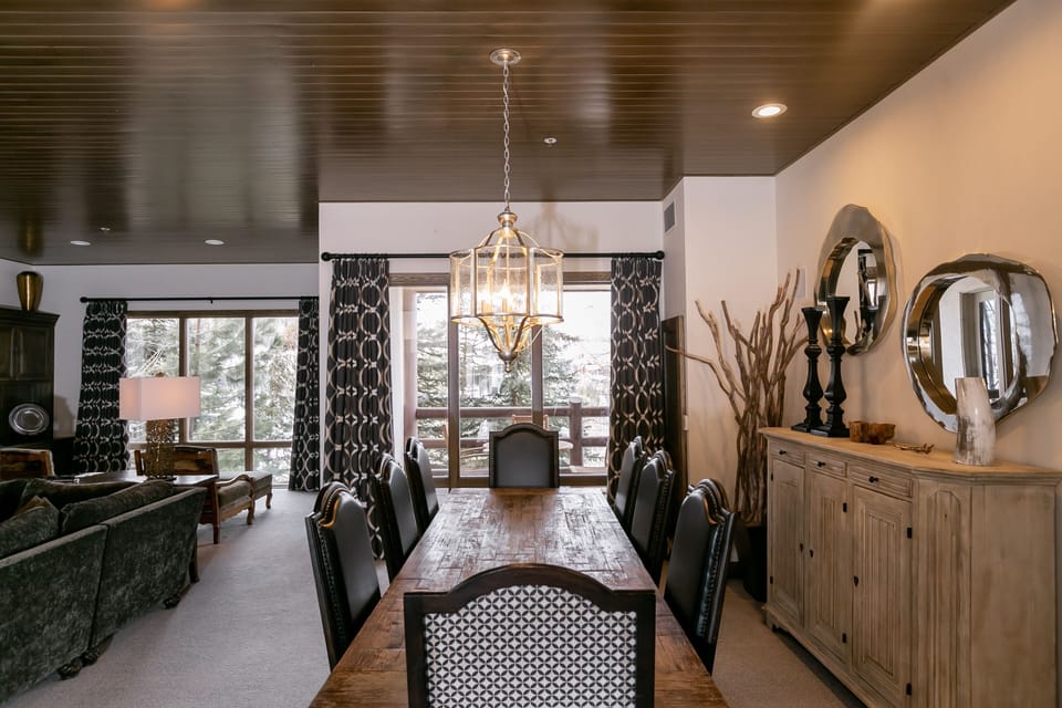 Dining Room, Dining Table, Table, Indoors, Furniture