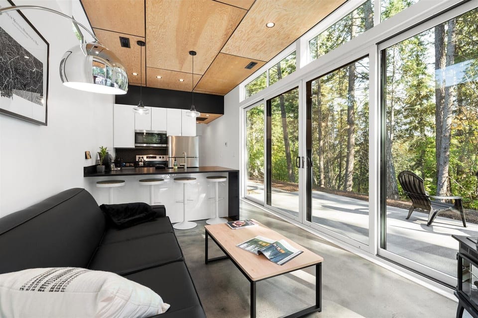 Bright and spacious living area