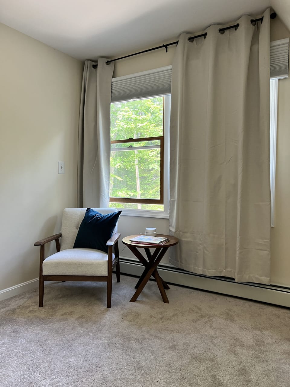 Master Bedroom - Sitting area to read with windows facing front of property