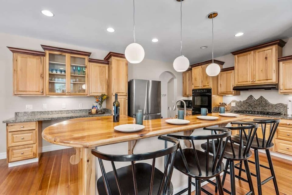 Cook, Gather, and Enjoy the Kitchen Space!