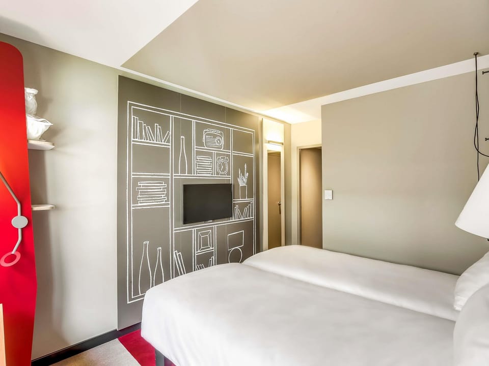 Standard Twin Room, 2 Twin Beds | Premium bedding, in-room safe, desk, soundproofing