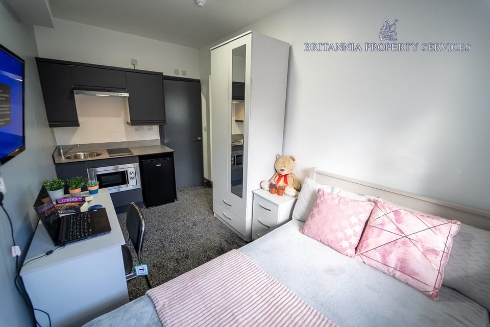 Studio | Iron/ironing board, free WiFi, bed sheets