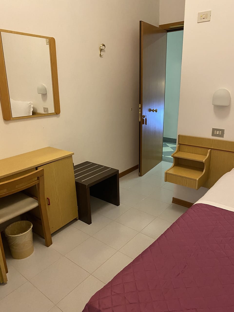 Minibar, in-room safe, desk, free WiFi