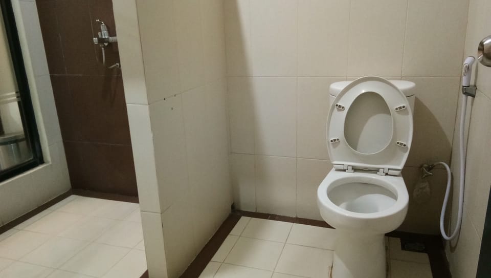 Suite | Bathroom | Shower, towels