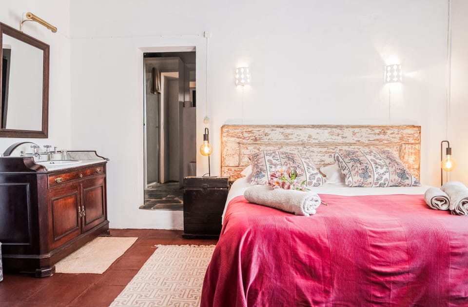 Premium bedding, WiFi (free), individually decorated