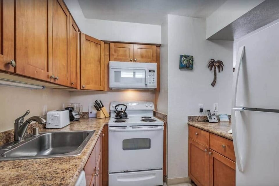 Fully equipped kitchen for a home cooked meal.