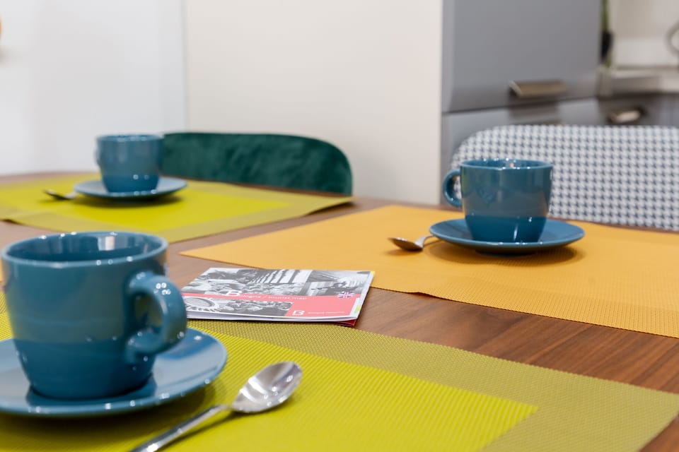City Studio | Private kitchen | Espresso maker, full-size fridge, oven, stovetop