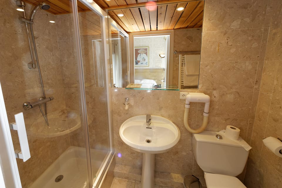 Hotel du Lac Foix Hotel in Occitanie