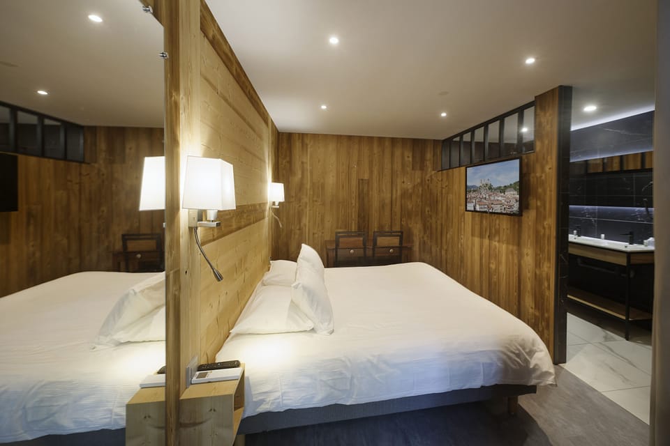 Junior Studio | Soundproofing, iron/ironing board, free WiFi, bed sheets