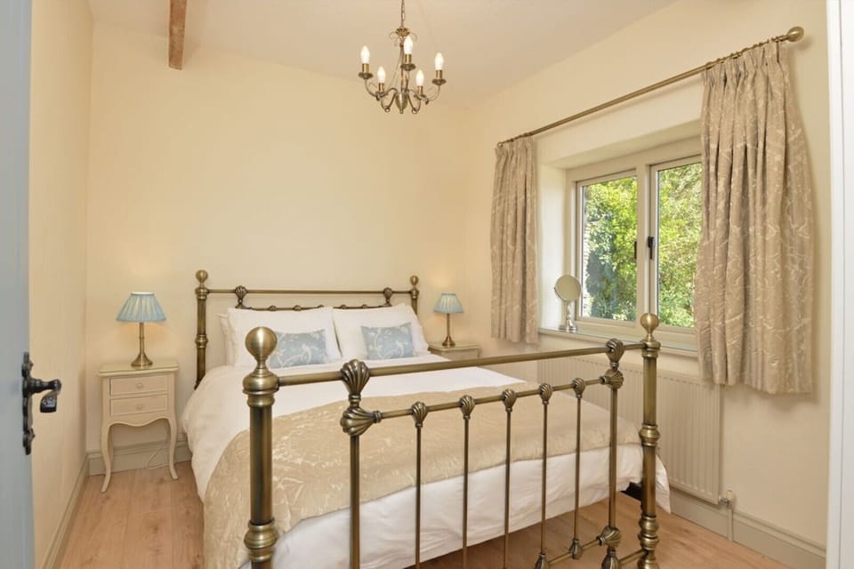 Bedroom 5 in the Cottage Annexe