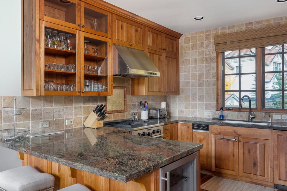 Kitchen - Summer