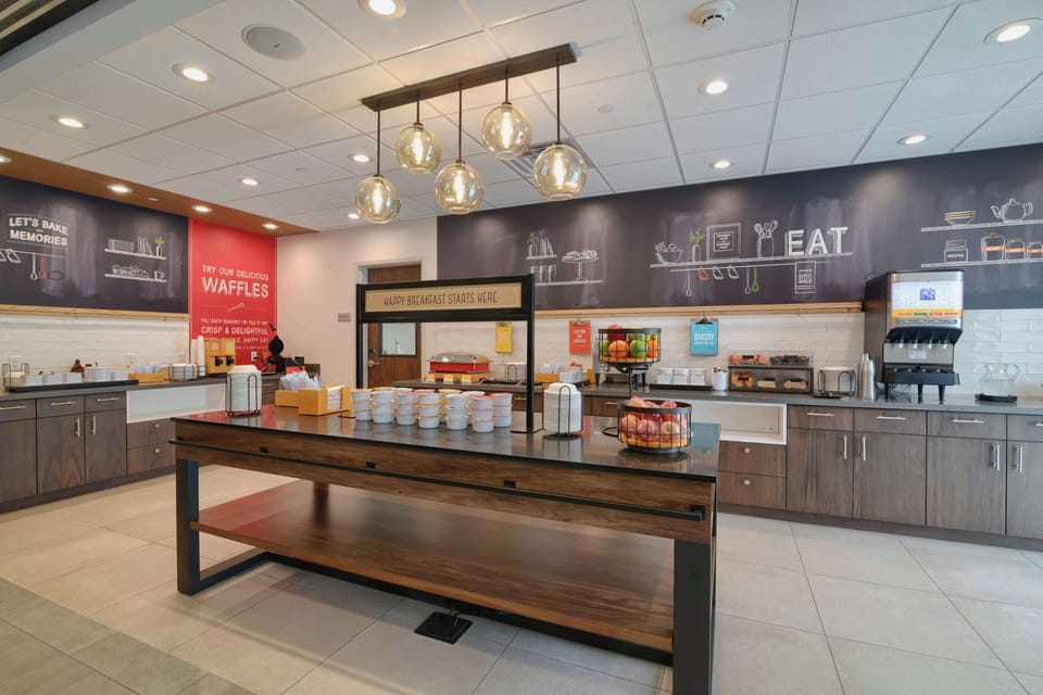 Free daily buffet breakfast