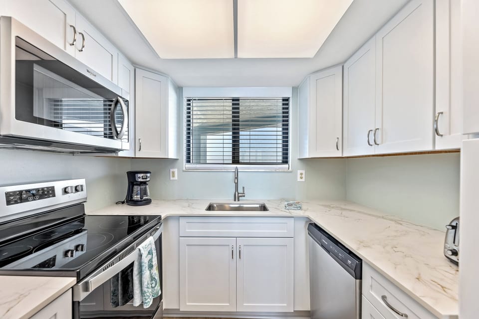 Fully equipped kitchen