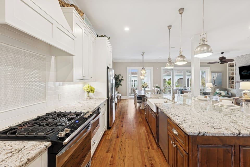 Fully stocked kitchen and all stainless steel appliances.