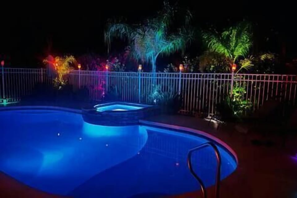 Outstanding pool at night!