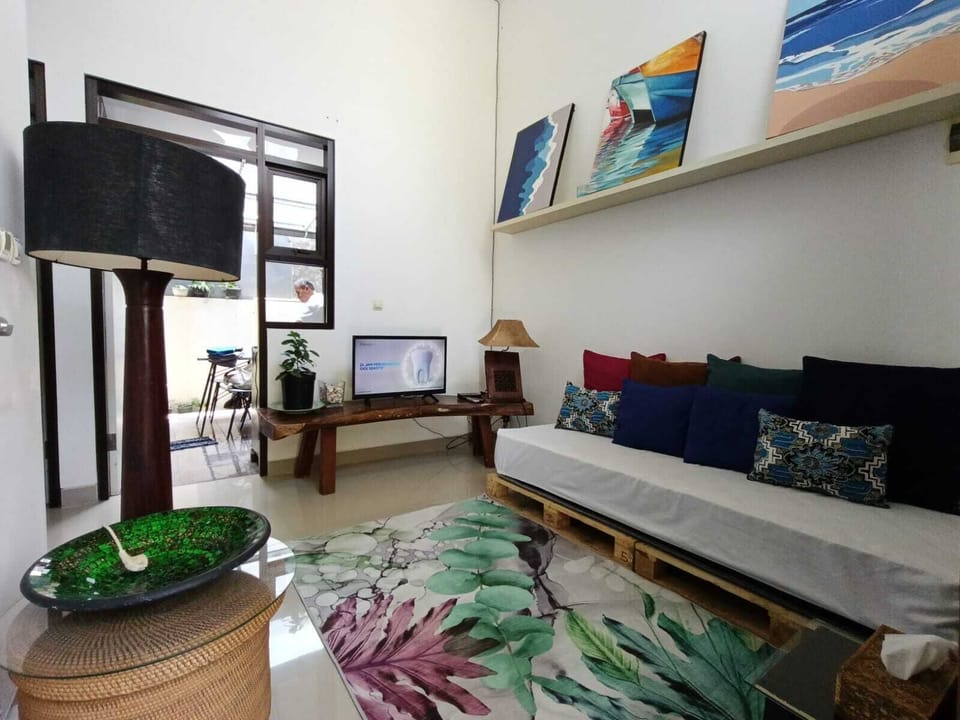Family Room, 2 Bedrooms | Living area | 24-inch LCD TV with digital channels, TV
