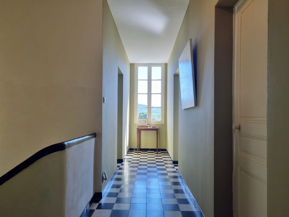 Entrance / Reception