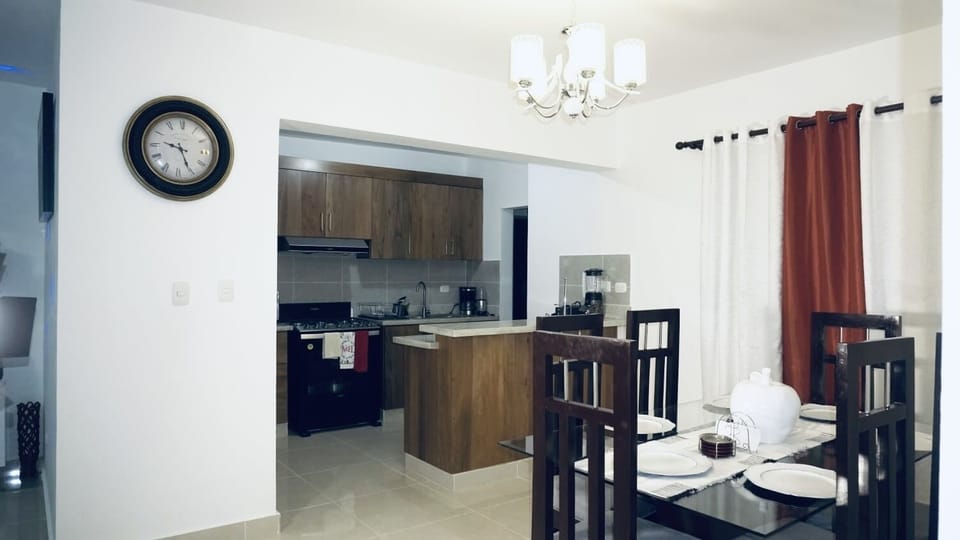 Luxury Apartment | In-room dining