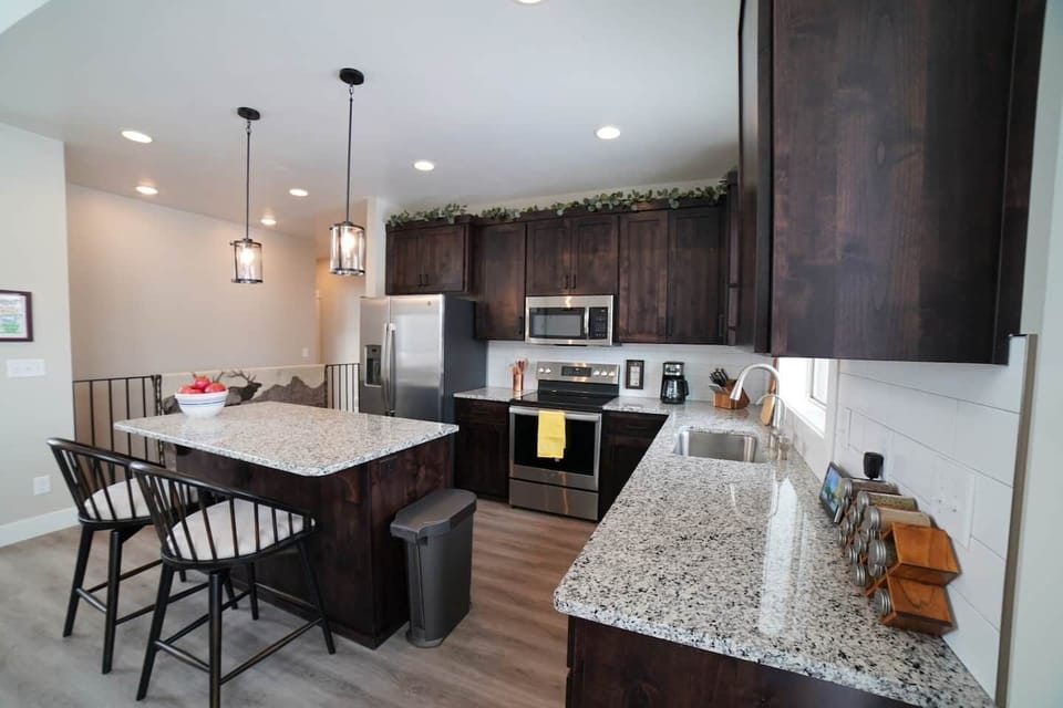 Stay in and make a meal using this well-appointed kitchen!