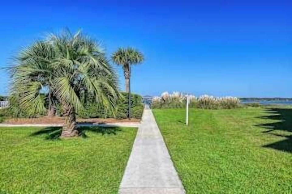 Bermuda Landing Walking and Bike Trail